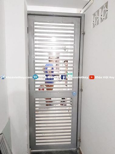 Hình ảnh Cho thuê Phòng trọ mới mặt iền chợ quận 4