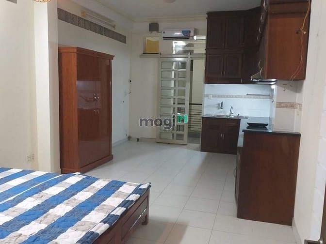 Hình ảnh Phòng đẹp 50m² có ban công Lý Thường Kiệt
