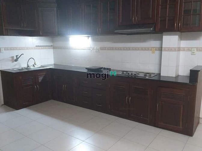 Hình ảnh Phòng đẹp 50m² có ban công Lý Thường Kiệt