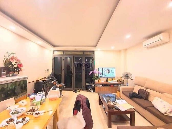 Hình ảnh Bán gấp nhà Nguyễn Ngọc Nại, 15m ra mặt phố, sang đẹp ở ngay