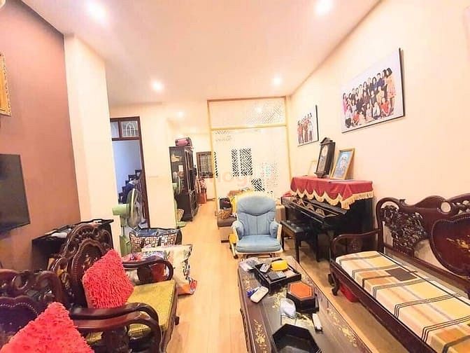 Hình ảnh Bán gấp nhà Nguyễn Ngọc Nại, 15m ra mặt phố, sang đẹp ở ngay
