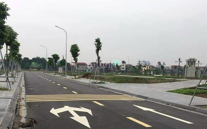 Hình ảnh Đất đấu giá X2 – Mai Lâm. DT 80m2, Mt 5m. Vỉa hè vip. Giá: 65tr/m2