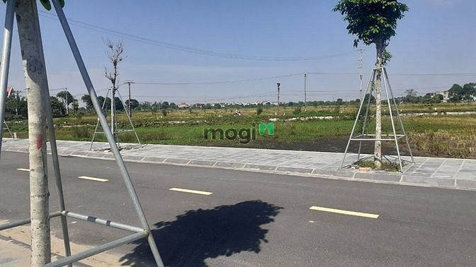 Hình ảnh Đất đấu giá X2 – Mai Lâm. DT 80m2, Mt 5m. Vỉa hè vip. Giá: 65tr/m2
