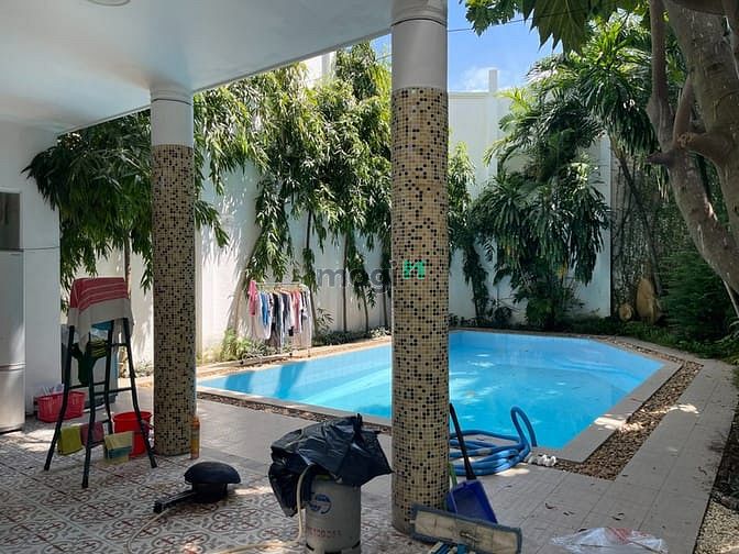 Hình ảnh Cho thuê SIÊU Biệt Thự Sân Vườn: DTSD 1000m2: