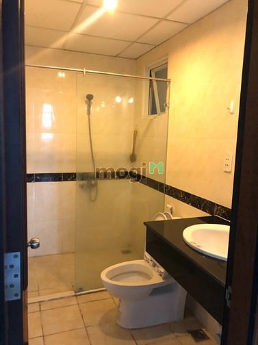 Hình ảnh Cho Thuê CHCC Giai Việt 2PN -115 m2