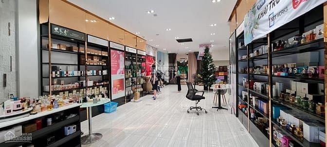 Hình ảnh Cho thuê nhà đường lê văn sỹ, p1, tân bình, 7x20m