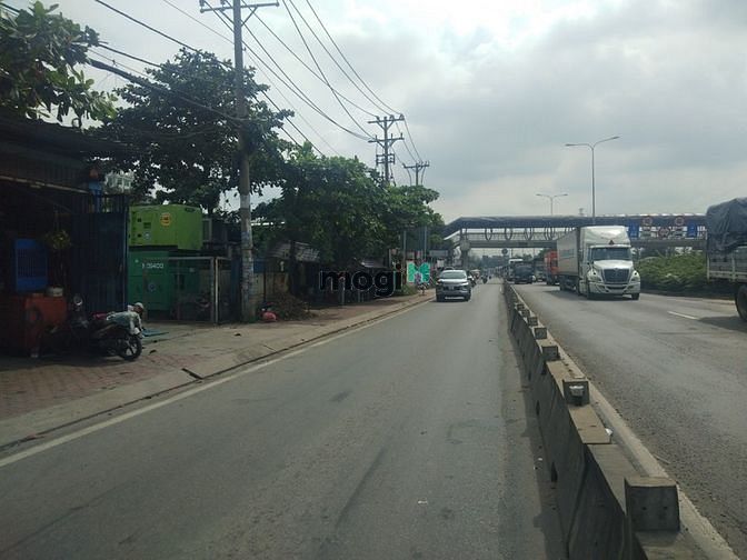 Hình ảnh Nhà xưởng - 22x29m /658m Mt đường 4 Linh Xuân -TP . Thủ Đức