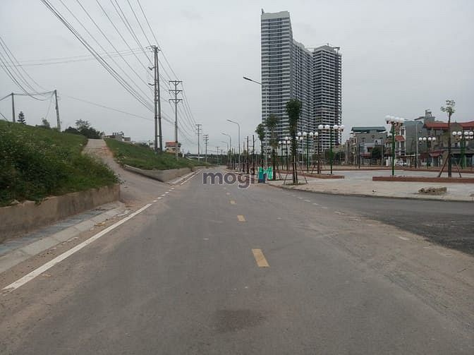 Hình ảnh Đất mặt đê Vĩnh Ngọc. DT 61m2. MT 5m. Giá: 4.2 tỷ.