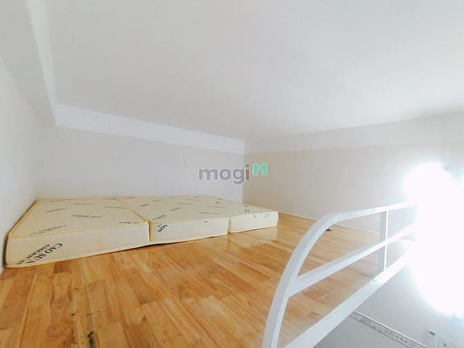 Hình ảnh Phòng gác lửng, bancol thoáng mát Độc Lập Quận Tân Phú chỉ 3tr5