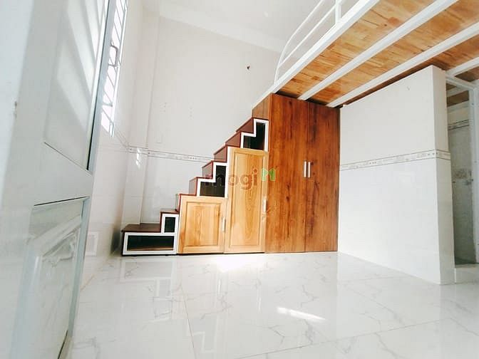 Hình ảnh Phòng gác lửng, bancol thoáng mát Độc Lập Quận Tân Phú chỉ 3tr5