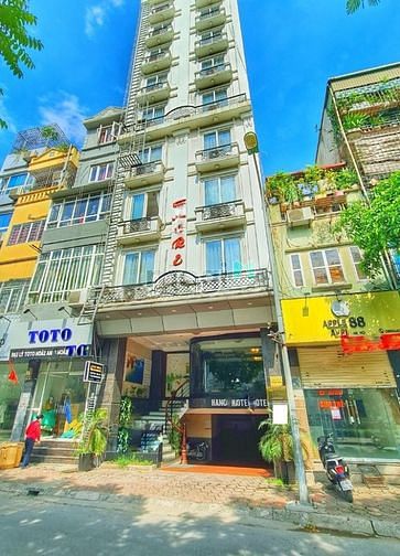 Hình ảnh Hoa Hậu Mặt Phố Hòa Mã, Tòa nhà 10 tầng, Văn Phòng, Khách Sạn, Spa.