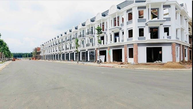 Hình ảnh Đất Vàng Sân Bay - Sổ Đỏ Trao Tay, Giá Siêu Hấp Dẫn – Chỉ 540tr/nền