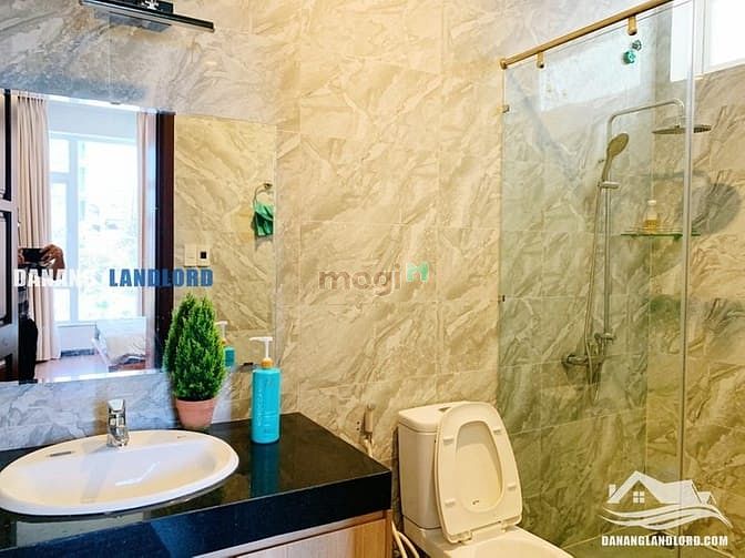 Hình ảnh Villa 6 phòng ngủ gần biển Phạm Văn Đồng - B550