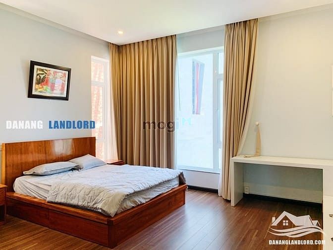 Hình ảnh Villa 6 phòng ngủ gần biển Phạm Văn Đồng - B550
