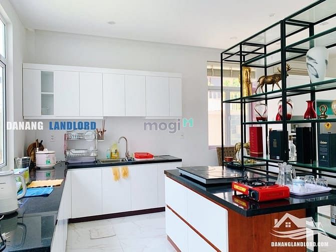 Hình ảnh Villa 6 phòng ngủ gần biển Phạm Văn Đồng - B550