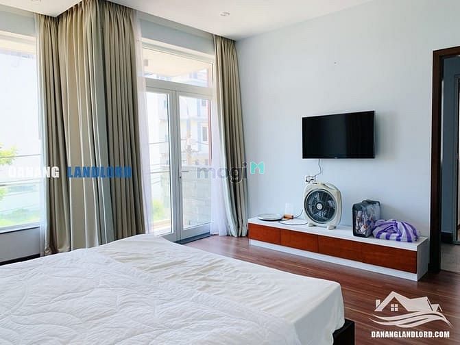 Hình ảnh Villa 6 phòng ngủ gần biển Phạm Văn Đồng - B550