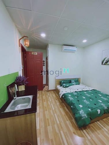 Hình ảnh Toà nhà Xóm Chiếu sát chợ 200 với nhiều dạng phòng studio, 1PN ,…