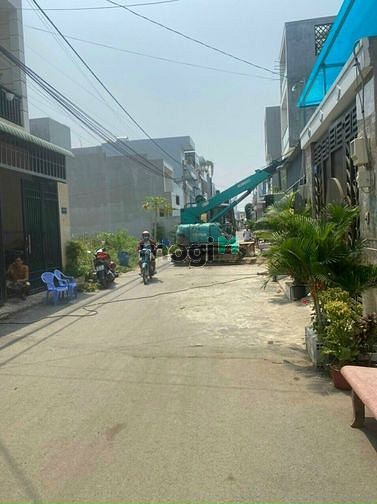 Hình ảnh Bán đất hẻm 47 trường lưu , phường long trường , quận 9