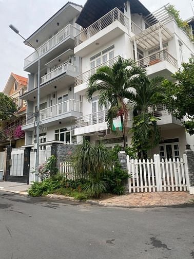 Hình ảnh Biệt thự 2 MT khu compound ven sông phường Bình An, DTS 400m2, 32 tỷ