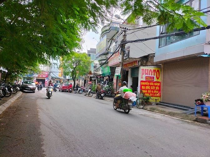 Hình ảnh Bán đất MẶT PHỐ rẻ nhất Ngọc Thụy 81m2 chỉ 9.5 tỉ