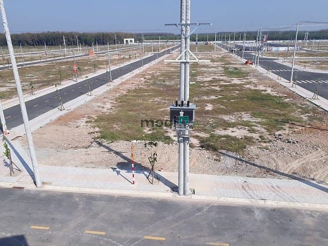 Hình ảnh Chính chủ cần bán 100m2 đất thổ cư nằm gần chợ Bến Cát