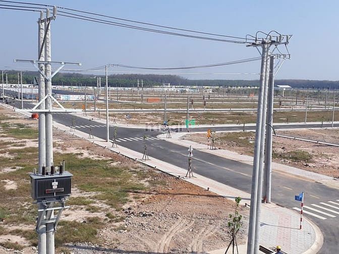 Hình ảnh Chính chủ cần bán 100m2 đất thổ cư nằm gần chợ Bến Cát