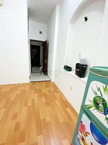 Hình ảnh Phòng rộng ,đã sơn mới, ngay Vạn Hạnh Mall