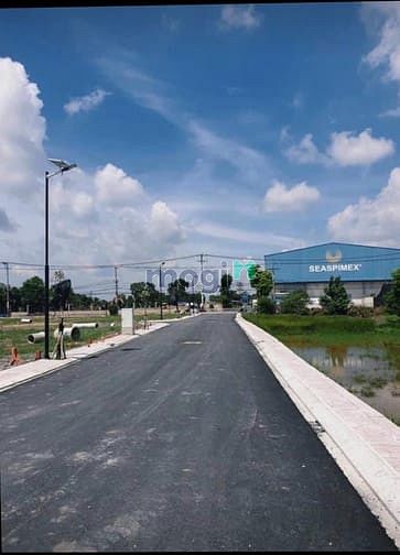 Hình ảnh Đất nền chợ Bình chánh. DT 100m2. Gía 1 tỷ 5.SHR