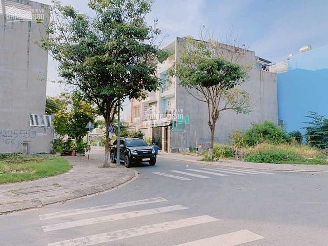 Hình ảnh Cần sang gấp 2 lô đất 160m2 ngay vòng xoay Tỉnh Lộ 10 thổ cư 100%