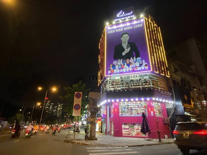 Hình ảnh Cho thuê góc 2MT 213 3/2, P.11, Q.10. DT: 8x6, hầm trệt 5 lầu TM