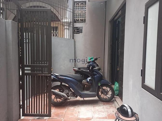 Hình ảnh Bán đất Hào Nam, 87m2, mt 6.5m, ngõ ba gác, 7.6 tỷ