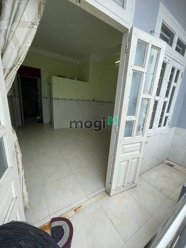 Hình ảnh Cho Thuê Phòng Trọ Quận Tân Bình, Có Gác, Cửa Sổ, Thoáng mát