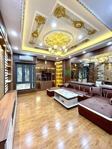 Hình ảnh Vị trí đỉnh-Không có căn thứ 2-Kinh doanh đa ngành.