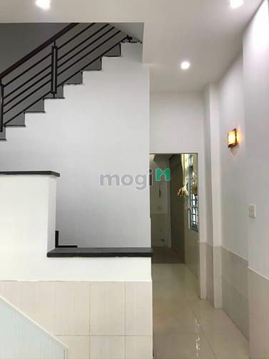 Hình ảnh Cho thuê nhà góc 2 mặt tiền 4 phòng ngủ quận 7
