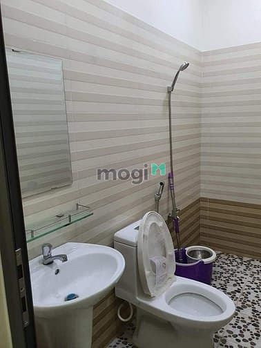 Hình ảnh Bán nhà Hxh Lạc Long Quân.58m2 2 tầng chỉ 5.4 tỷ.