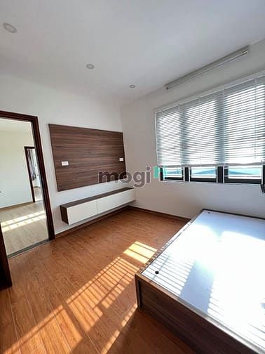 Hình ảnh Phúc Lợi -Góc 3 Thoáng, 90m2 - Kd -Thang Máy - Phân Lô - Vỉa Hè - Ôtô.