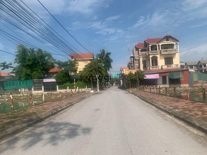 Hình ảnh Bán mảnh đất đẹp view hồ Đầm Tranh Cự Khối, 100m2 mặt tiền 5,5m