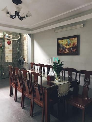 Hình ảnh Cần bán biệt thự sân vườn 9*24 Phan Văn Trị Phường 11 Bình Thạnh.