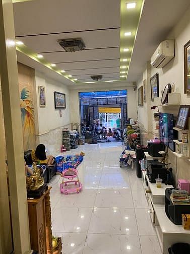 Hình ảnh Bán nhà MTKD Trần Văn Quang, 84m2 - 4 tầng , chỉ 15.7 tỷ.
