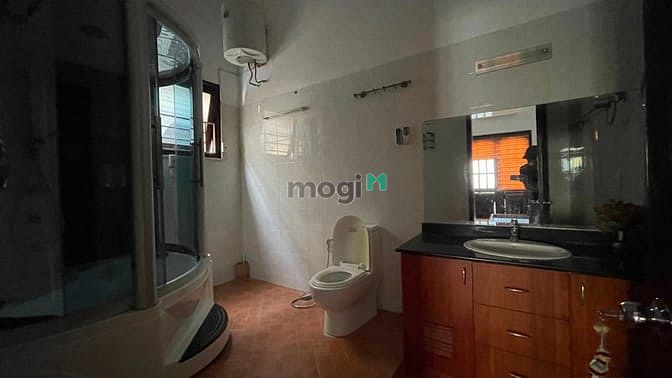 Hình ảnh Chính chủ cho thuê biệt thự Thảo Điền, CÓ HỒ BƠI