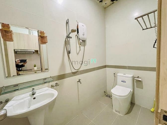 Hình ảnh Mb6623 nạp rút nhanh chóng studio Full Nội Thất Điện Biên Phủ Q10 Sát bên Cao Thắng Q.3