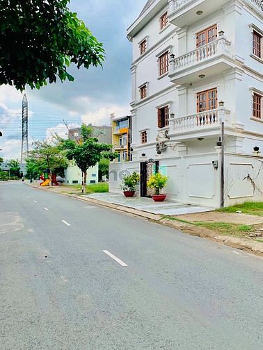 Hình ảnh Sang gấp đất đã có sổ giá tốt nhất khu Tên Lửa sát bên Aeon Bình Tân