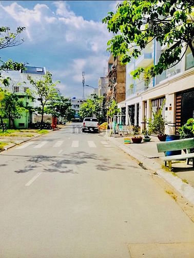 Hình ảnh Sang gấp đất đã có sổ giá tốt nhất khu Tên Lửa sát bên Aeon Bình Tân
