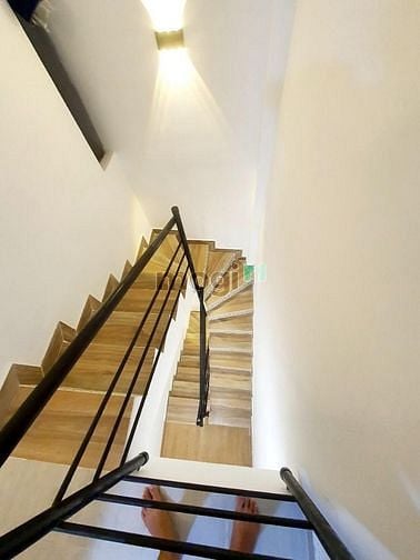Hình ảnh Bán nhà Hxh Trần Văn Đang , 28m2 5 tầng chỉ 5.85 tỷ.