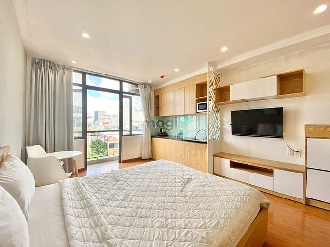 Hình ảnh Cho thuê CHDV ban công view đẹp cực chill, full nội thất ở Quận 3