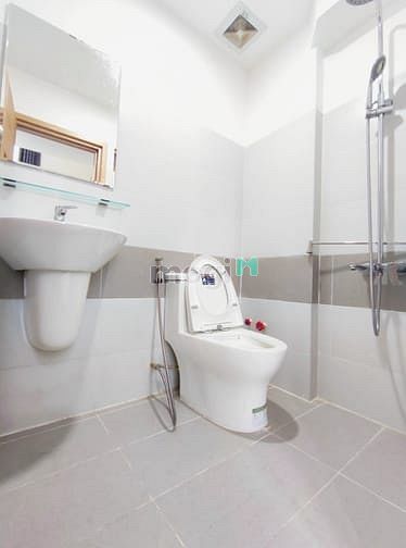 Hình ảnh Mb6623 nạp rút nhanh chóng cho thuê Lạc Long Quân gần ngã tư Bảy Hiền full nội thất