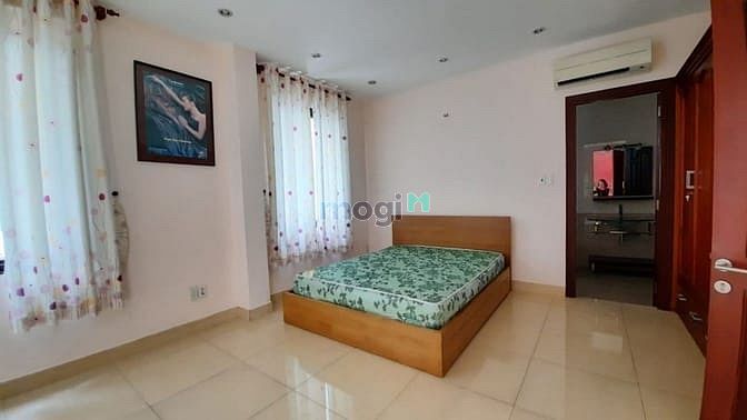 Hình ảnh Biệt Thự Gần Cầu Sài Gòn - Giá 35 triệu /Tháng