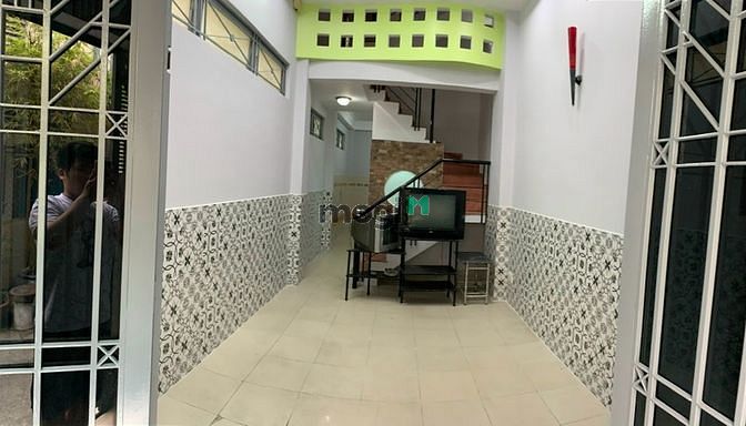 Hình ảnh Nhà 2 lầu 3PN rộng gần chợ Bà Chiểu