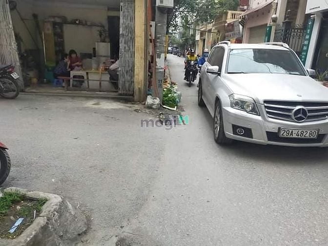 Hình ảnh Bán đất mặt ngõ 192 Lê Trọng Tấn, 117m2, mt 7,6m, lô góc, 19.2 tỷ