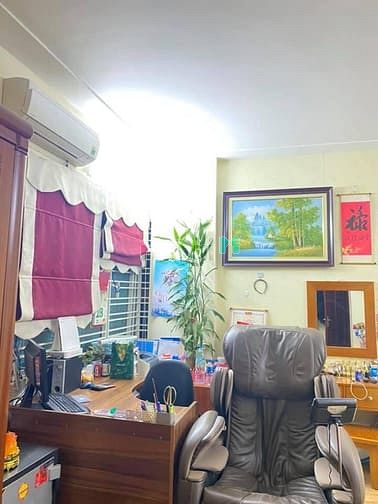Hình ảnh Bán nhà Trần Cung 32m2, 5T, MT 6m, Ô tô đỗ cửa, gần phố, giá 3.4 tỷ